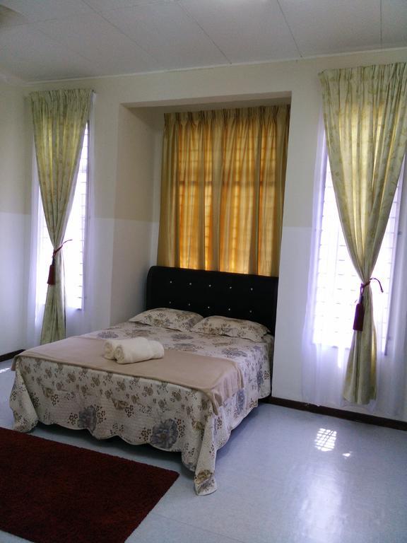 Mahkota Homestay Kuantan Phòng bức ảnh